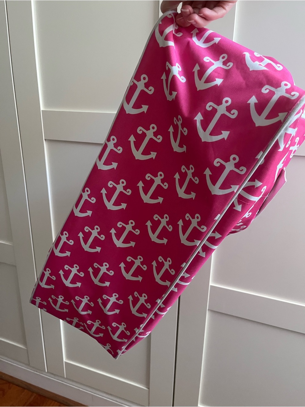 Pink Anchor-Print Weekender Tote Bag, ‘L’ monogram - Picture 7 of 10